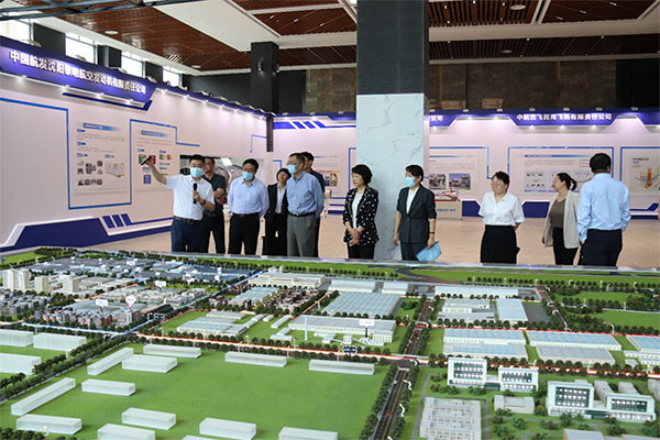 省政協(xié)副主席盧柯來集團調(diào)研